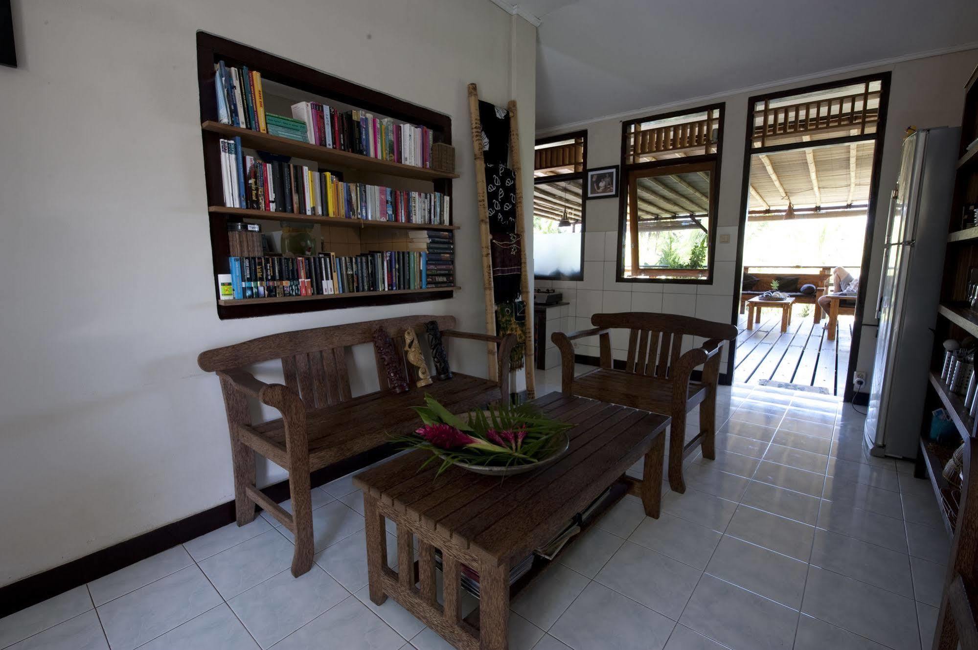 Guesthouse The 4 Fish Manado Eksteriør billede